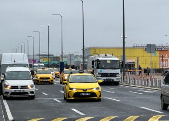 Havalimanlarında taksici tacizleri yasaklanmalı!