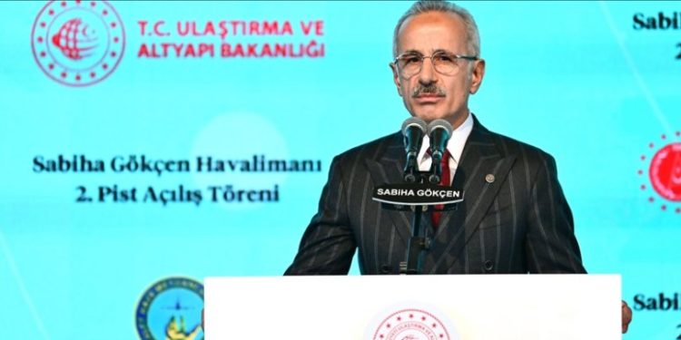 Bakan Uraloğlu: Sabiha Gökçen’de trafik kapasitesini en az 2 katına çıkaracağız