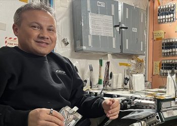 Astronot Gezeravcı “Oksijen Saturasyonu” deneyine başladı