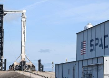 Türk astronotu taşıyacak uzay aracı Falcon 9 ile fırlatılacak