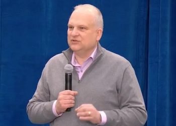 737 MAX’taki sorun sonrası Boeing lideri görevden alındı