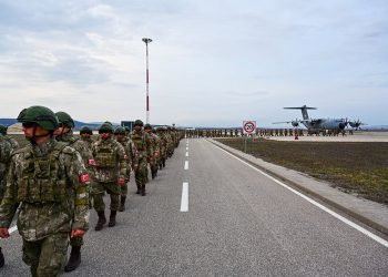 Kosova’da barış gücü değişti: Türk birlikleri görev başında