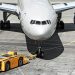 HKG’de korkunç kaza: Uçak yer görevlisini ezdi!