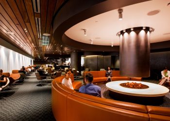 Hangi havayolu 7 yıl sonra lounge ücretlerine zam yaptı?