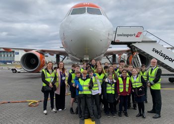 easyJet, ilkokul öğrencilerini ağırladı