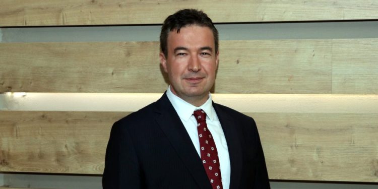 Genel Müdür Kerem Sarp:  AJet düşük maliyetli havayolu olmayacak!