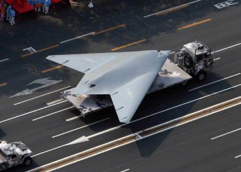 Çin’in gizemli keşif uçağı ilk kez görüntülendi