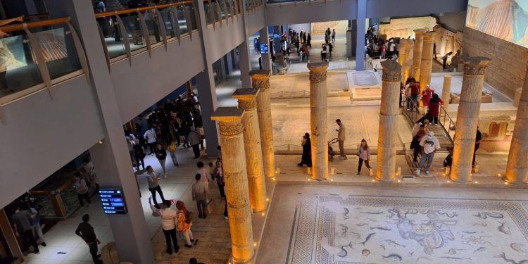 Zeugma Müzesi 5 bin 660 ziyaretçiyle rekor kırdı