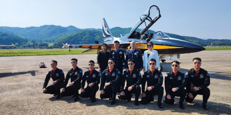 Hava Kuvvetleri Komutanı’ndan Güney Kore’ye ziyaret