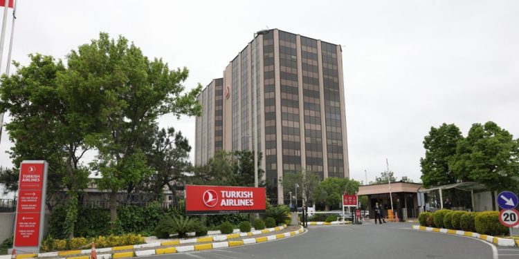 Hava kargo talebi 4 aydır çift haneli büyüyor