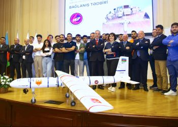 Azerbaycanlı öğrenciler TUSAŞ’ın katkılarıyla İHA üretti