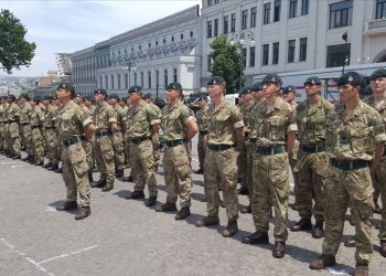 İngiltere’de zorunlu askerlik geri dönüyor