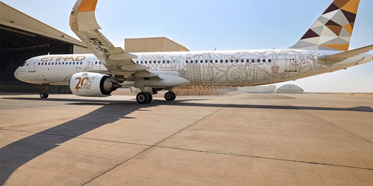 Etihad’ın A321neo’suna 20. yıla özel boyama