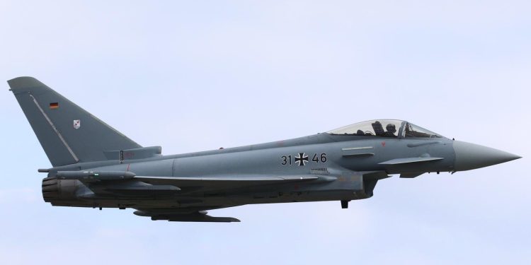 Avrupa savunması için 20 Eurofighter siparişi