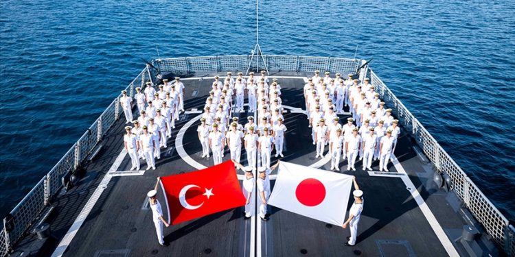 TCG Kınalıada Korveti, Japonya’ya ulaştı