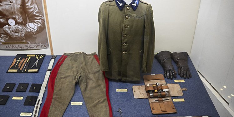 İlk şehit pilotların kıyafetleri Yeşilköy’deki müzede sergileniyor