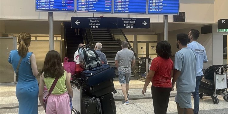 Beyrut Havalimanı’ndaki uçuşlar kısmen başladı