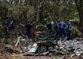 Bangkok’tan kalkan uçak düştü: 9 kişi öldü