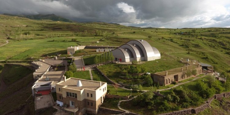 Havacılığa Dair Kareler sergisi Baksı Müzesi’nde