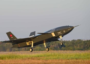 KIZILELMA PT-3 gökyüzünde ilk testini geçti!