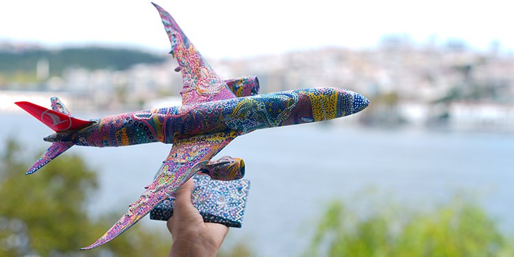 KAAN’ın maketiyle Göbeklitepe’yi resmederek tarihi birleştirdi