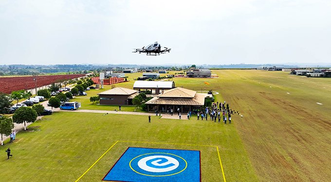 Çinli hava taksi Brezilya’da pilotsuz uçtu