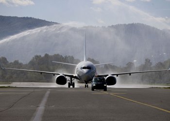AJet, İstanbul’dan Tuzla’ya ilk uçuşunu gerçekleştirdi