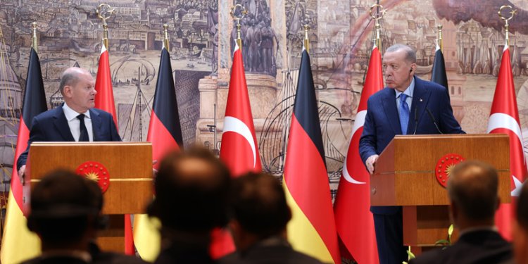 Erdoğan: Almanya ile savunma iş birliğimizi geliştirmeyi arzu ediyoruz