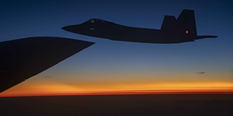 ABD, Ortadoğu’da savaş uçağı filosunu çeşitlendiriyor