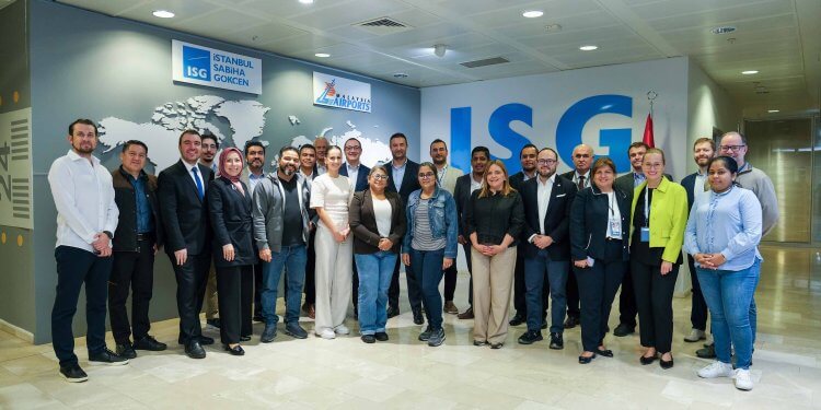 Sabiha Gökçen, Latin Amerika’nın havacılık liderlerini ağırladı