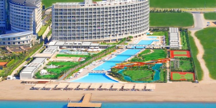 Antalya’daki 5 yıldızlı otelde 44 kaçak oda tespit edildi