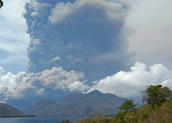 Bali uçuşlarına yanardağ engeli