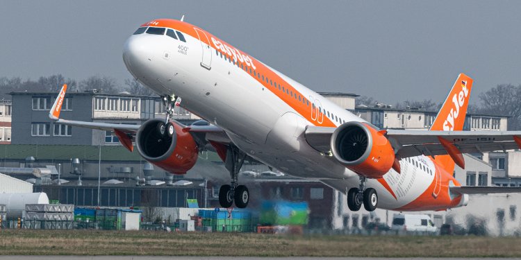 easyJet, İzmir ve Antalya seferlerine başlıyor