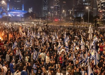 Netanyahu’nun kararı İsrail’i sokağa döktü