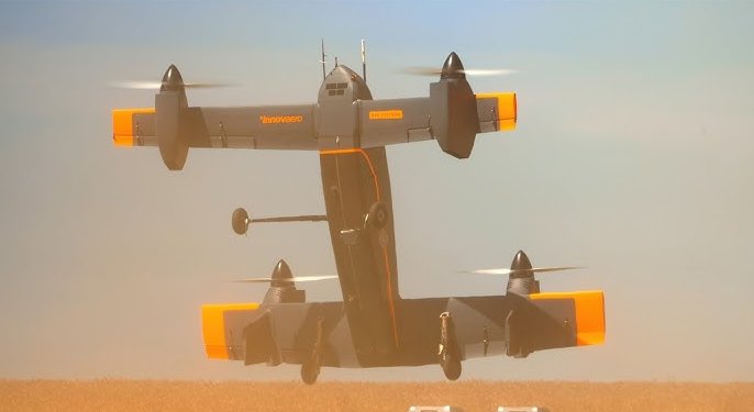 Kuyruk üzerine oturan Strix ilk kez uçtu