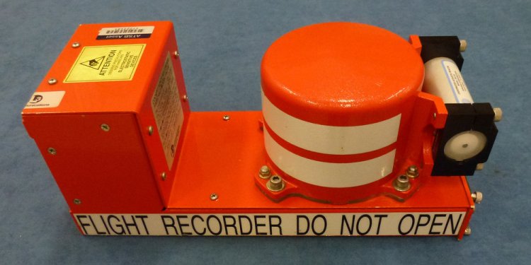 Azerbaycan uçağının kara kutuları kurtarıldı