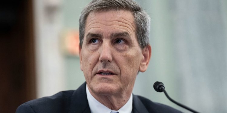 FAA Başkanı Mike Whitaker görevi bırakıyor!