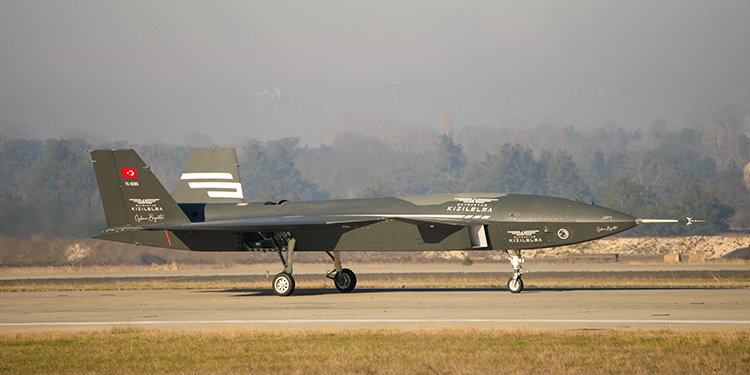 Bayraktar KIZILELMA PT-3 Çorlu’da test uçuşunu geçti