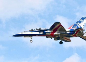 Tayvan’ın yerli jet eğitim uçağı AT-5 Brave Eagle düştü