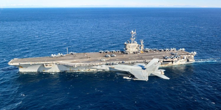 ABD uçak gemisi ‘USS Harry S. Truman’a füze saldırısı