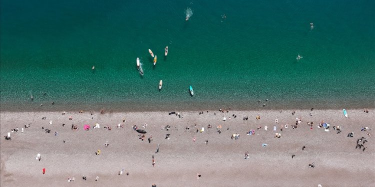 Türk turizmi sezona bayram ve ara tatil moraliyle başlayacak