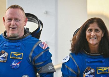 Trump’tan uzayda kalan astronotlara ödeme vaadi