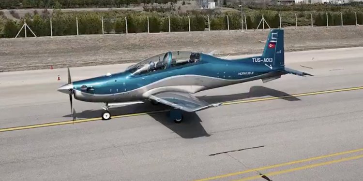 HÜRKUŞ II, yeni boyasıyla gökyüzünde