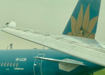 Çarpışma sonrası 4 pilot görevden alındı!