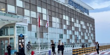 Ercan Havalimanı’nda sorunlarla birlikte yolcu da artıyor!