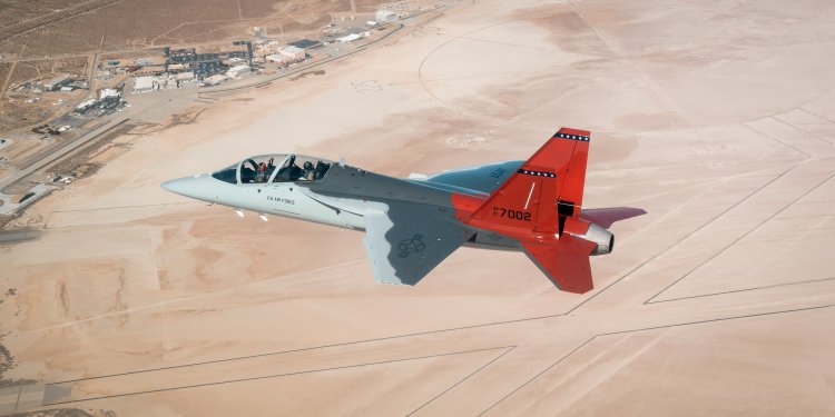 Boeing ve Saab, BAE Systems ile “Hawk” için masada