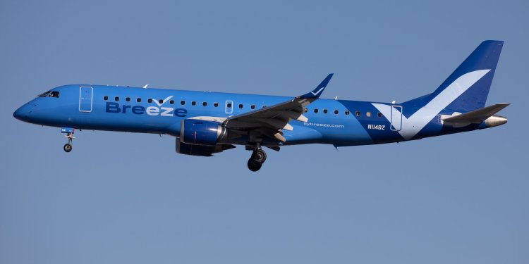 Kelepçeden kurtulan sarhoş yolcu, uçağa acil iniş yaptırdı