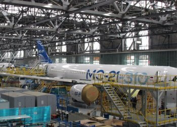 Rusya, MC-21 uçağında yerlilik oranını artırıyor