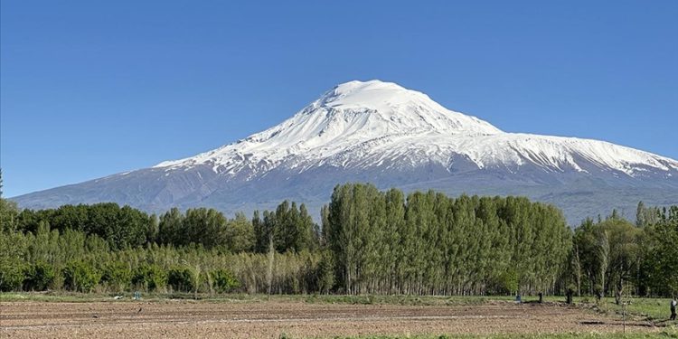 Ağrı Dağı, Ermenistan pasaportundan kaldırıldı