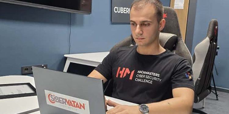 Türk genci NASA’nın açığını ortaya çıkardı